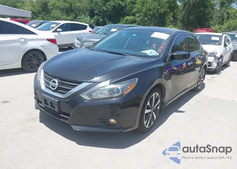 2017 Nissan Altima 2.5 Sr z USA, uszkodzony, nr VIN 1N4AL3AP0HN310646